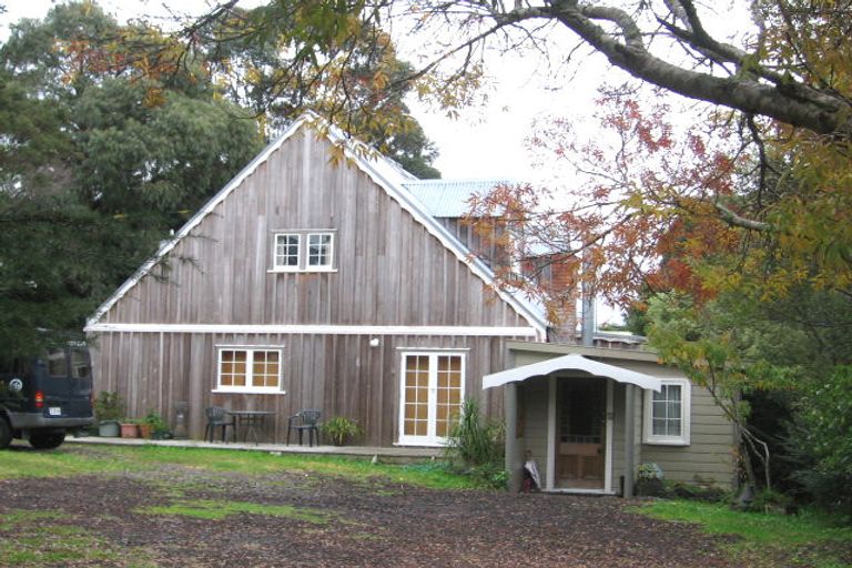 Photo of property in 5 Tane Road, Laingholm, Auckland, 0604