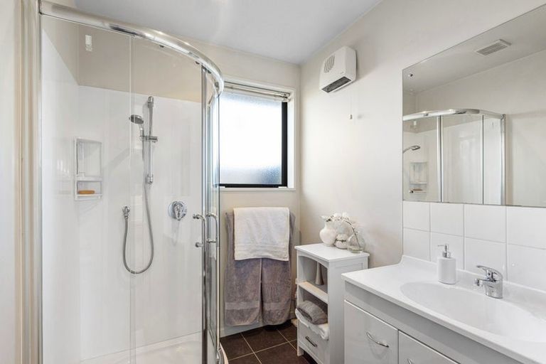 Photo of property in 3/49 Kerrs Road, Avonside, Christchurch, 8061