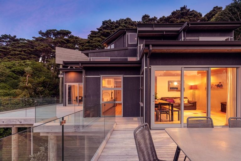 Photo of property in 120 Weld Street, Wadestown, Wellington, 6012