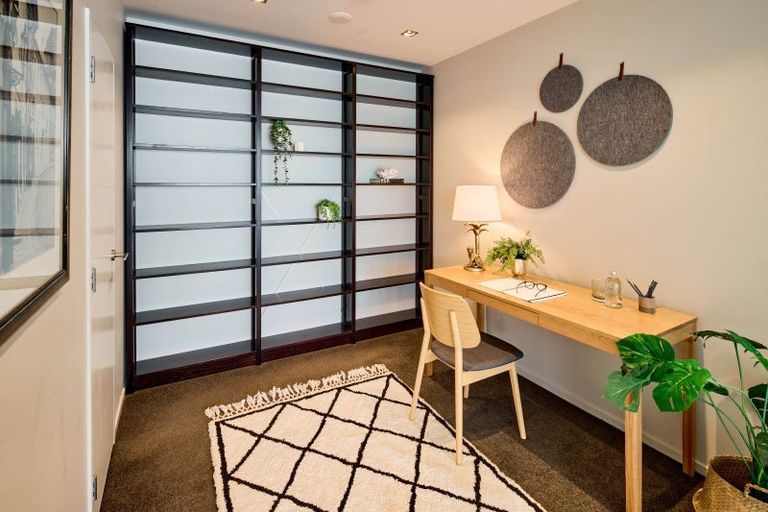 Photo of property in Patent 326 Apartments, 504s/326 Evans Bay Parade, Hataitai, Wellington, 6021