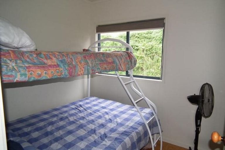 Photo of property in 5 Ocean Close, Te Kopuru, 0371