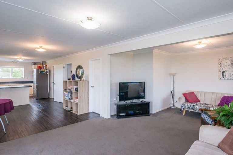 Photo of property in 75 Atkinson Avenue, Otaki Beach, Otaki, 5512