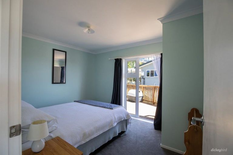 Photo of property in 6 Gilmour Street, Raglan, 3225