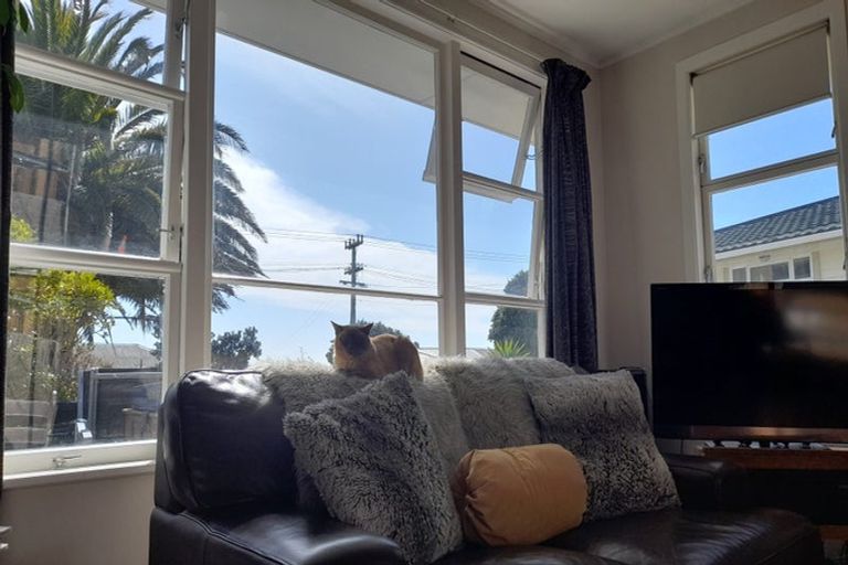 Photo of property in 40a Herewini Street, Titahi Bay, Porirua, 5022