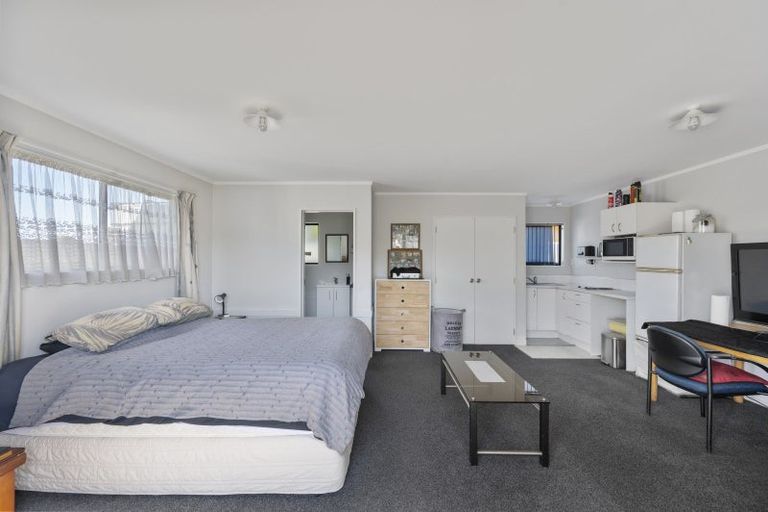 Photo of property in 246 Kennedy Road, Onekawa, Napier, 4110