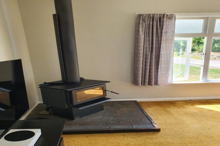 Photo of property in 147 Kawiu Road, Levin, 5510