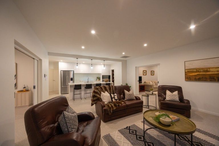 Photo of property in 114 Jickell Street, Hokowhitu, Palmerston North, 4410