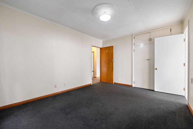 Photo of property in 352 College Street, West End, Palmerston North, 4410