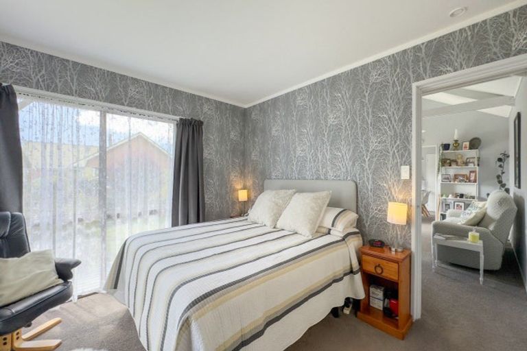 Photo of property in 16 Mcdonald Place, Paeroa, 3600