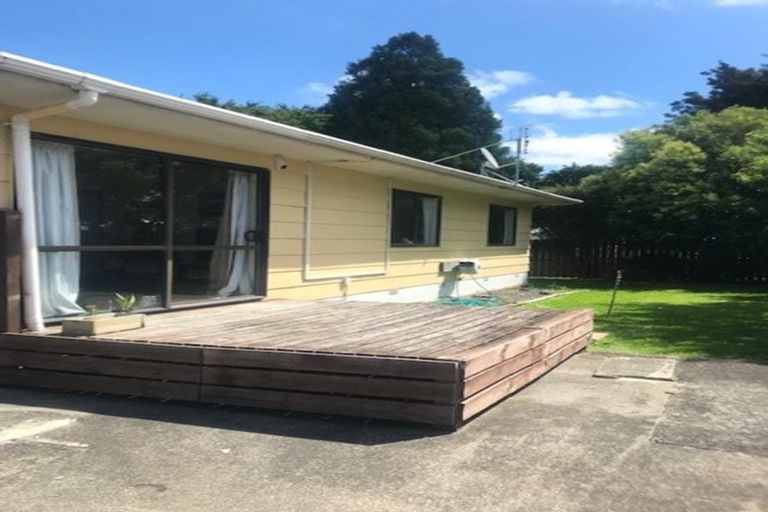 Photo of property in 2/22 Cosgrave Road, Papakura, 2110