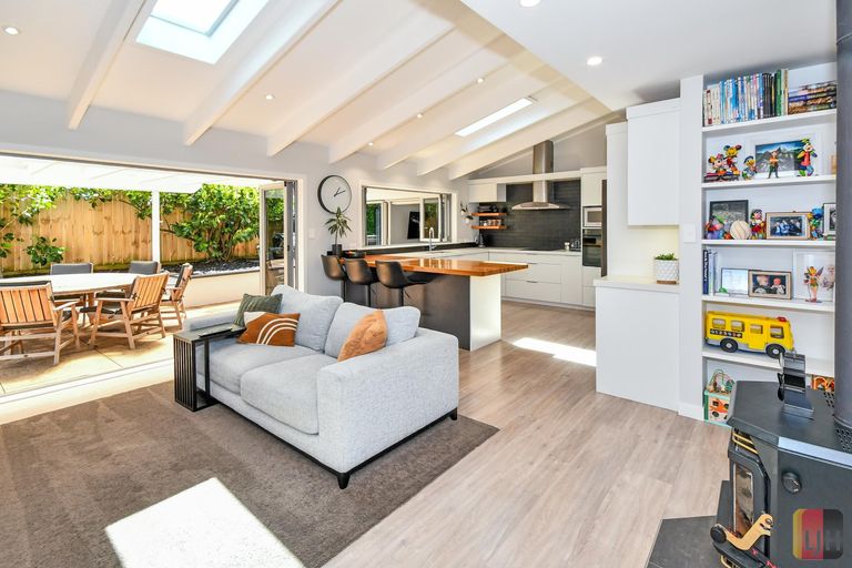 Photo of property in 44 Rushgreen Avenue, Pahurehure, Papakura, 2113