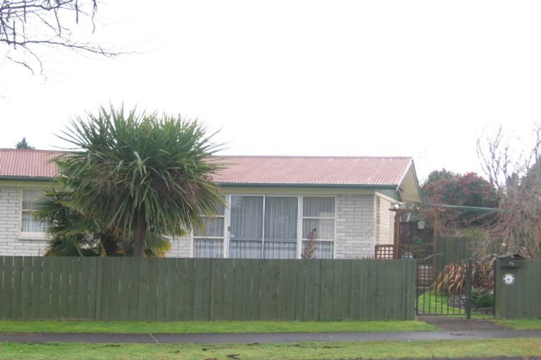 Photo of property in 76 Pohutukawa Drive, Pukete, Hamilton, 3200