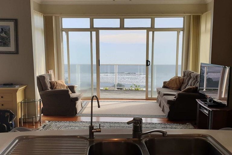 Photo of property in 19 The Crescent, Raumati South, Paraparaumu, 5032