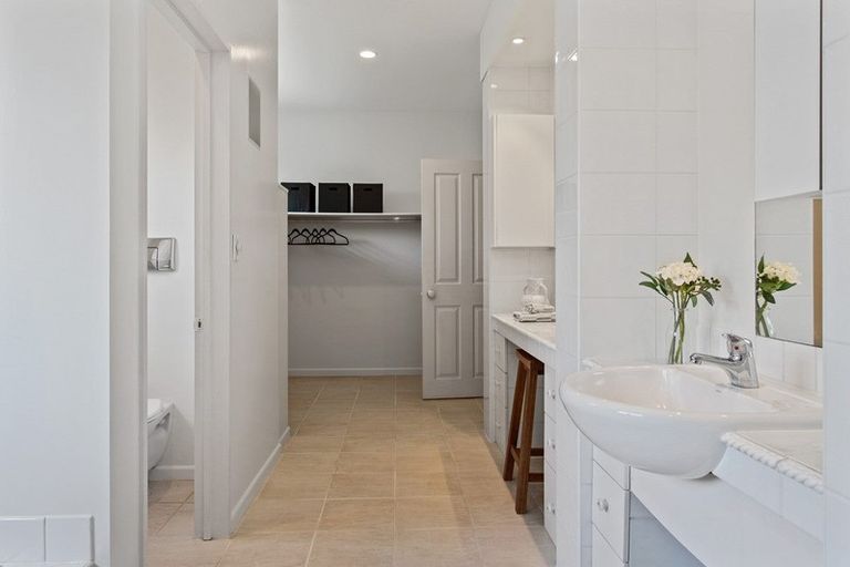 Photo of property in 6 Palazzo Lane, Riccarton, Christchurch, 8011