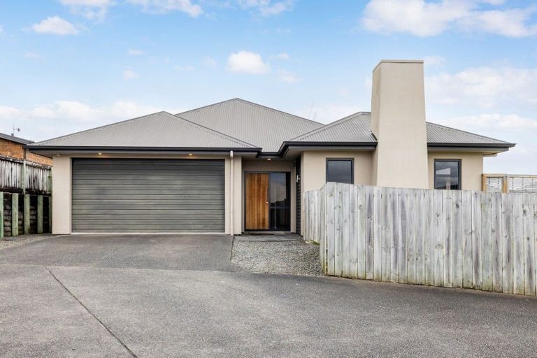 Photo of property in 131c Rototuna Road, Rototuna, Hamilton, 3210