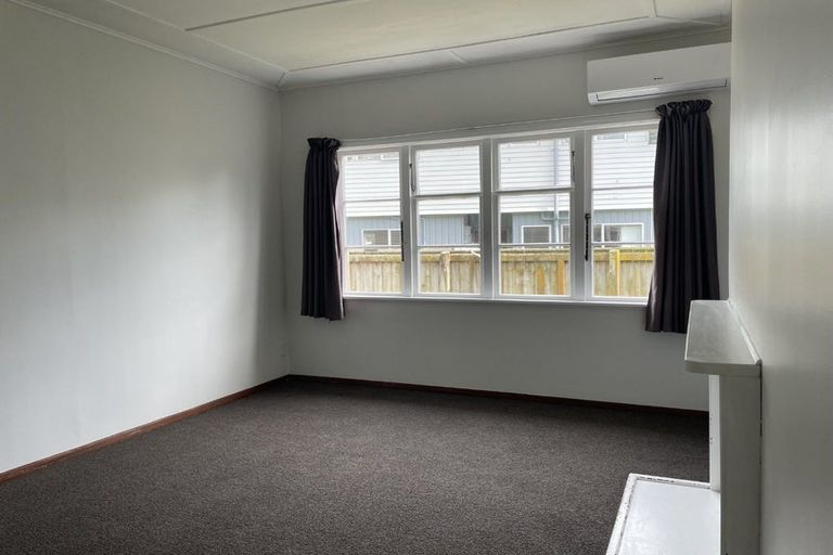Photo of property in 64 Oxford Terrace, Epuni, Lower Hutt, 5011