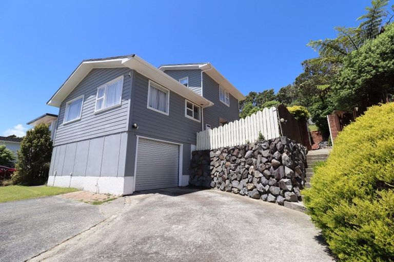 Photo of property in 124 Major Drive, Kelson, Lower Hutt, 5010