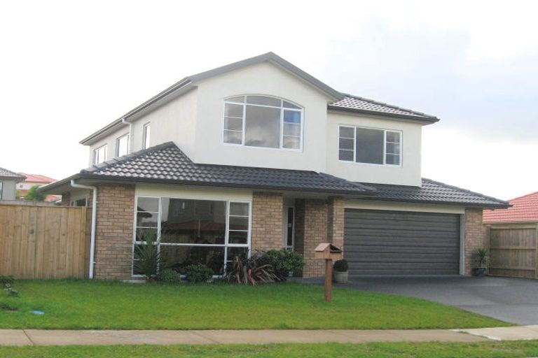 Photo of property in 7 Speyside Crescent, Flat Bush, Auckland, 2016