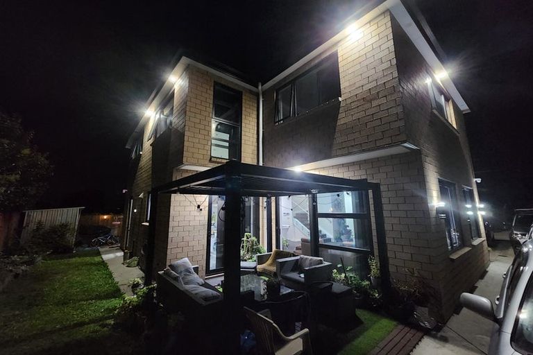 Photo of property in 96a Beaumonts Way, Manurewa, Auckland, 2102