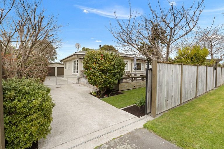 Photo of property in 75 Guy Avenue, Takaro, Palmerston North, 4410