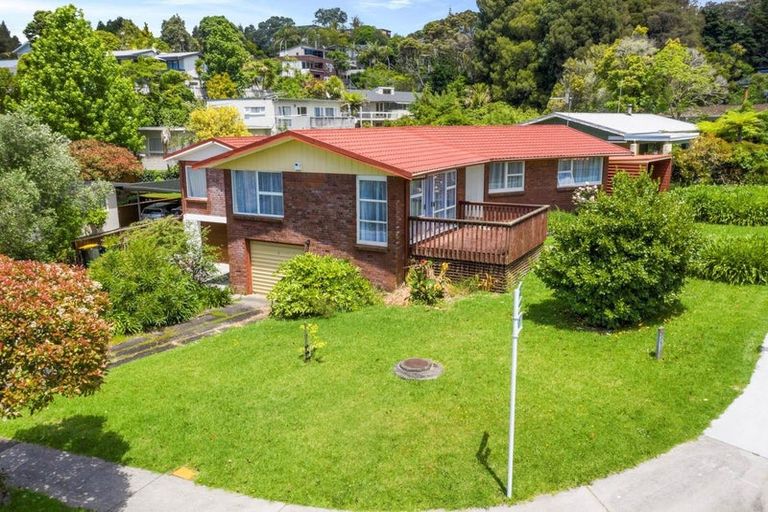 Photo of property in 1/2 Gretel Place, Hillcrest, Auckland, 0627