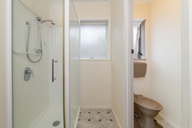 Photo of property in 8b Bryant Street, Takaro, Palmerston North, 4412