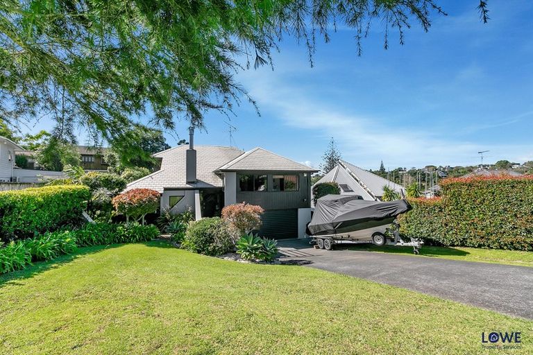 Photo of property in 14 Asbury Crescent, Campbells Bay, Auckland, 0630