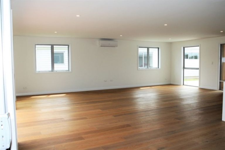 Photo of property in 70 Stace Hopper Drive, One Tree Point, 0118