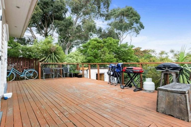 Photo of property in 119 Bowhill Road, New Brighton, Christchurch, 8083