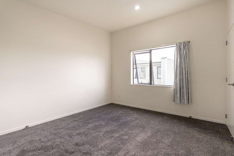 Photo of property in 11 Gordon Place, Newtown, Wellington, 6021