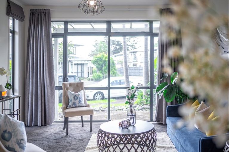 Photo of property in 8/2 Armoy Drive, East Tamaki, Auckland, 2016