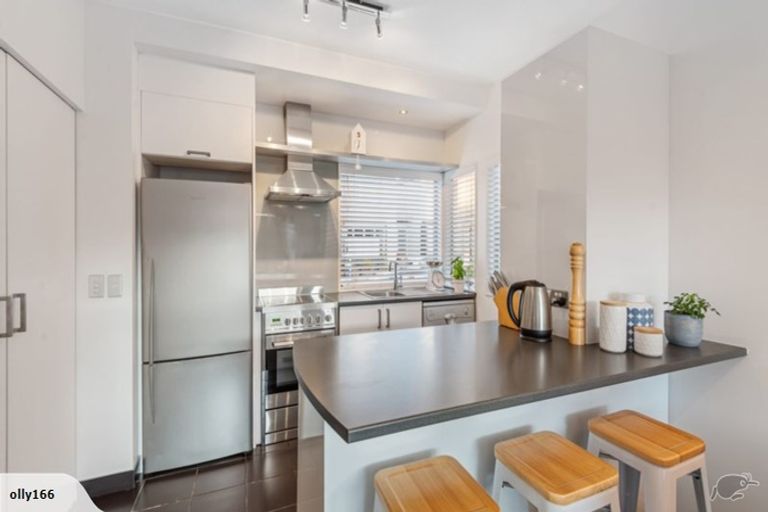 Photo of property in 14 Kirikiri Lane, East Tamaki, Auckland, 2013