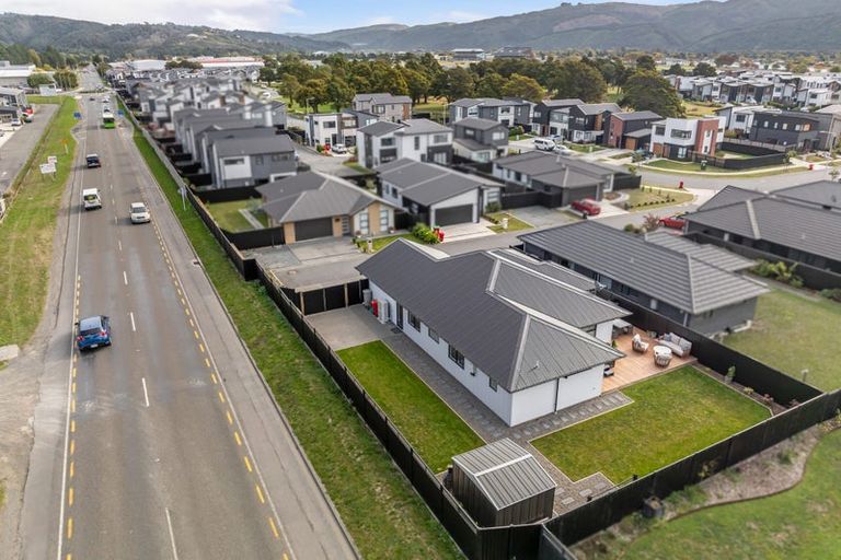 Photo of property in 117 Mawai Hakona Drive, Wallaceville, Upper Hutt, 5018