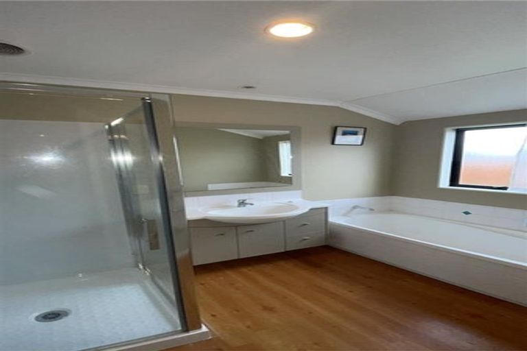 Photo of property in 5 Fergy Crescent, Wattle Downs, Auckland, 2103