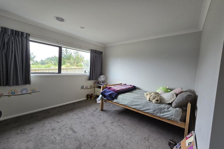 Photo of property in 116 Endeavour Drive, Whitby, Porirua, 5024