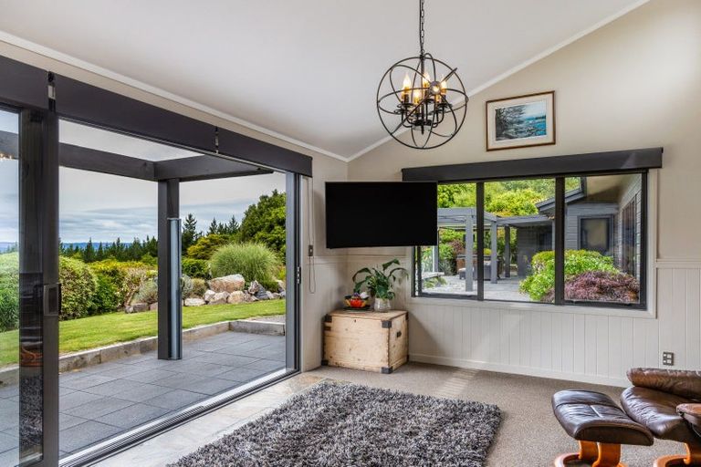 Photo of property in 15 Cameron Drive, Acacia Bay, Taupo, 3385