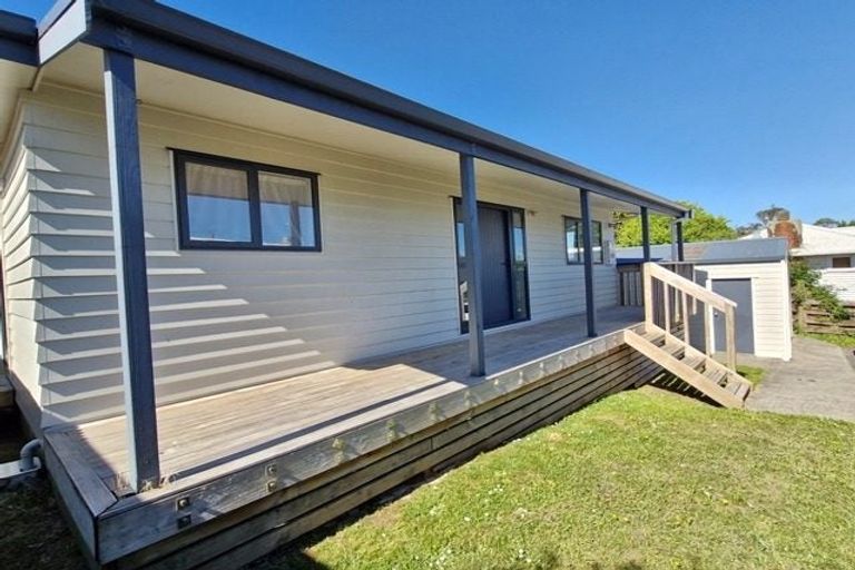 Photo of property in 67 Pomaria Road, Henderson, Auckland, 0610