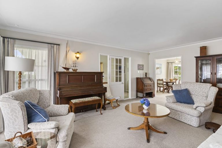 Photo of property in 85 Glenmore Road, Sunnyhills, Auckland, 2010