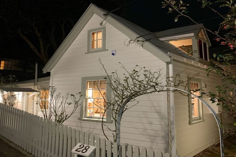 Photo of property in 28 Ascot Street, Thorndon, Wellington, 6011