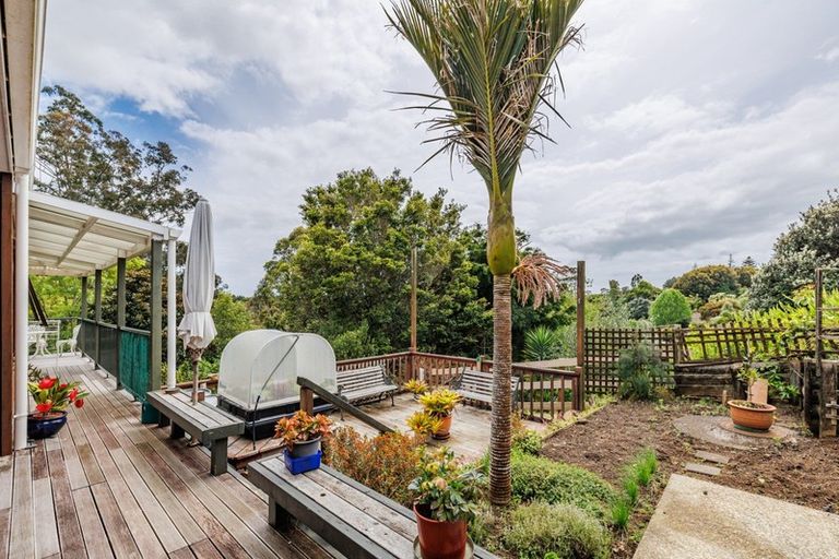 Photo of property in 12 Kerikeri Grove, Kerikeri, 0230