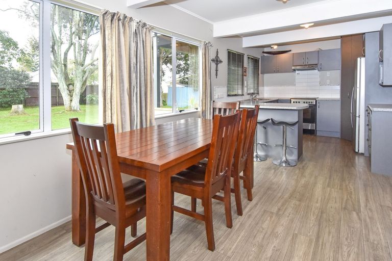 Photo of property in 31 Brentford Place, Manurewa, Auckland, 2102