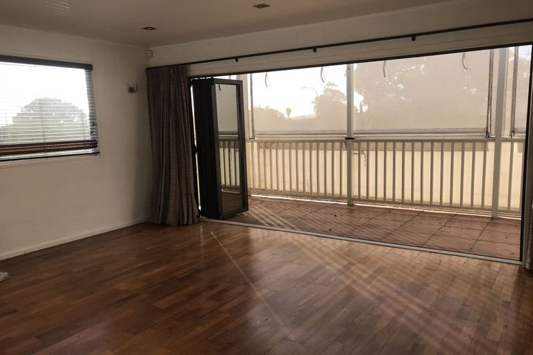 Photo of property in 18 Opal Avenue, Pakuranga, Auckland, 2010