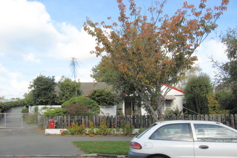 Photo of property in 21 Seagrave Place, Ilam, Christchurch, 8041