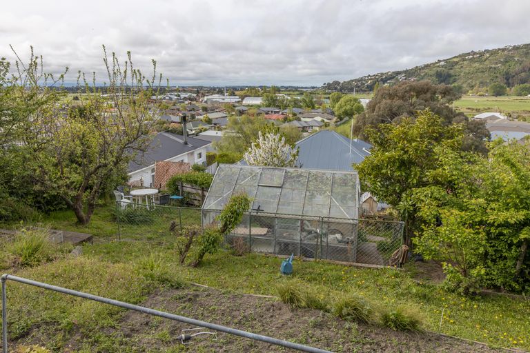 Photo of property in 125 Port Hills Road, Heathcote Valley, Christchurch, 8022