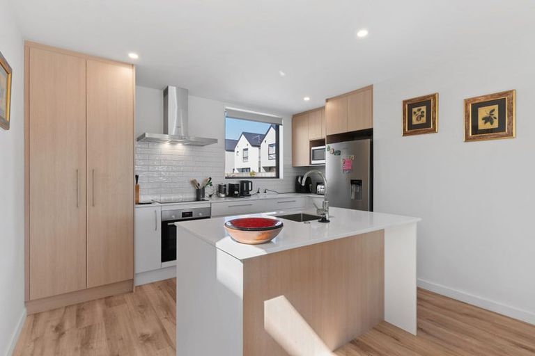 Photo of property in 5/6 Skibbereen Drive, Halswell, Christchurch, 8025