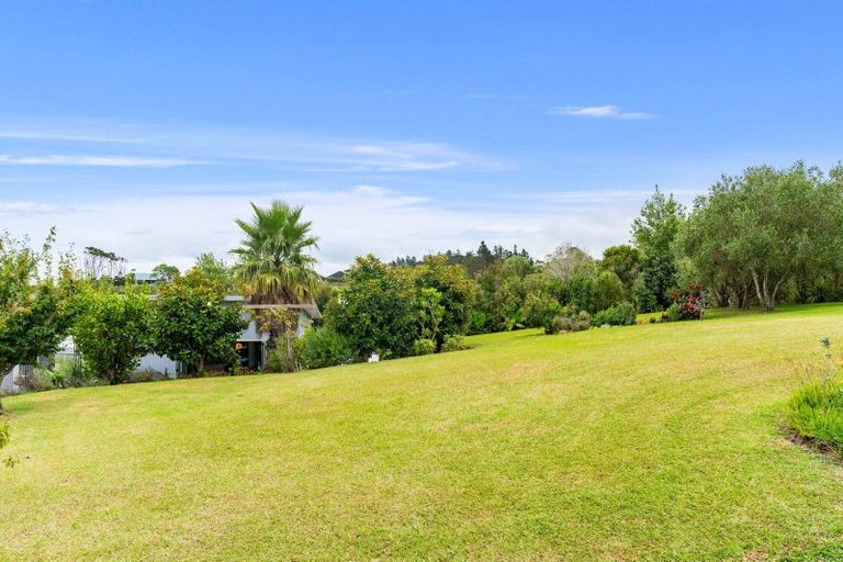 Photo of property in 50 Atkin Road, Mangawhai, Kaiwaka, 0573