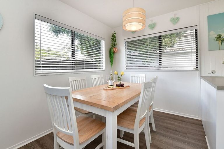 Photo of property in 638 Whangaparaoa Road, Stanmore Bay, Whangaparaoa, 0932