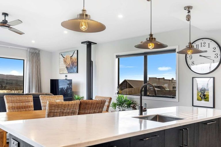 Photo of property in 38 Nore Street, Waihola, Milton, 9073