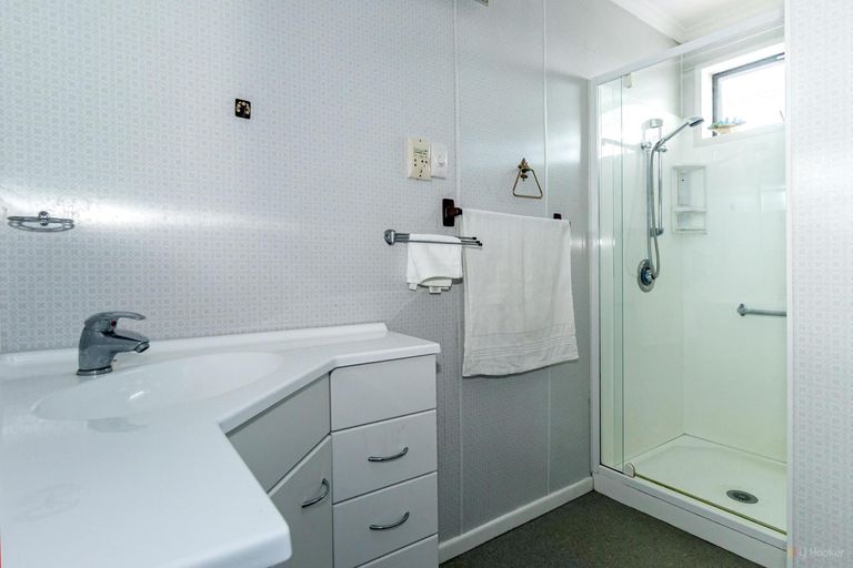 Photo of property in 5-5a Rugby Street, Waimate, 7924