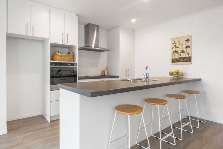 Photo of property in 32 Marion Crescent, Papamoa Beach, Papamoa, 3118